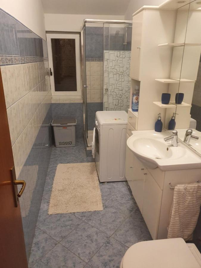 Apartments Moira I Loli Kožino Exterior foto